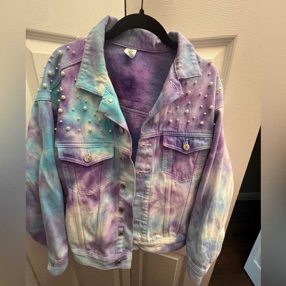 Custom tye dye jacket size 2 but very roomy